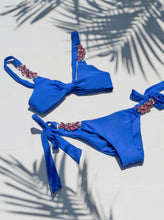 Load image into Gallery viewer, Zhara Triangle Top - Bleeding Sapphire
